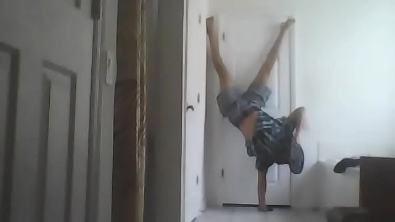 razA one armed Handstand sample workout