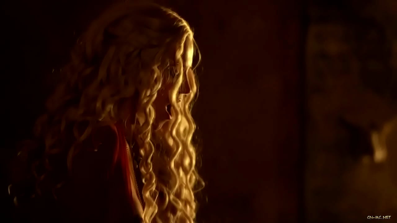 Lucy Lawless - Spartacus: S01 E04 (2010)