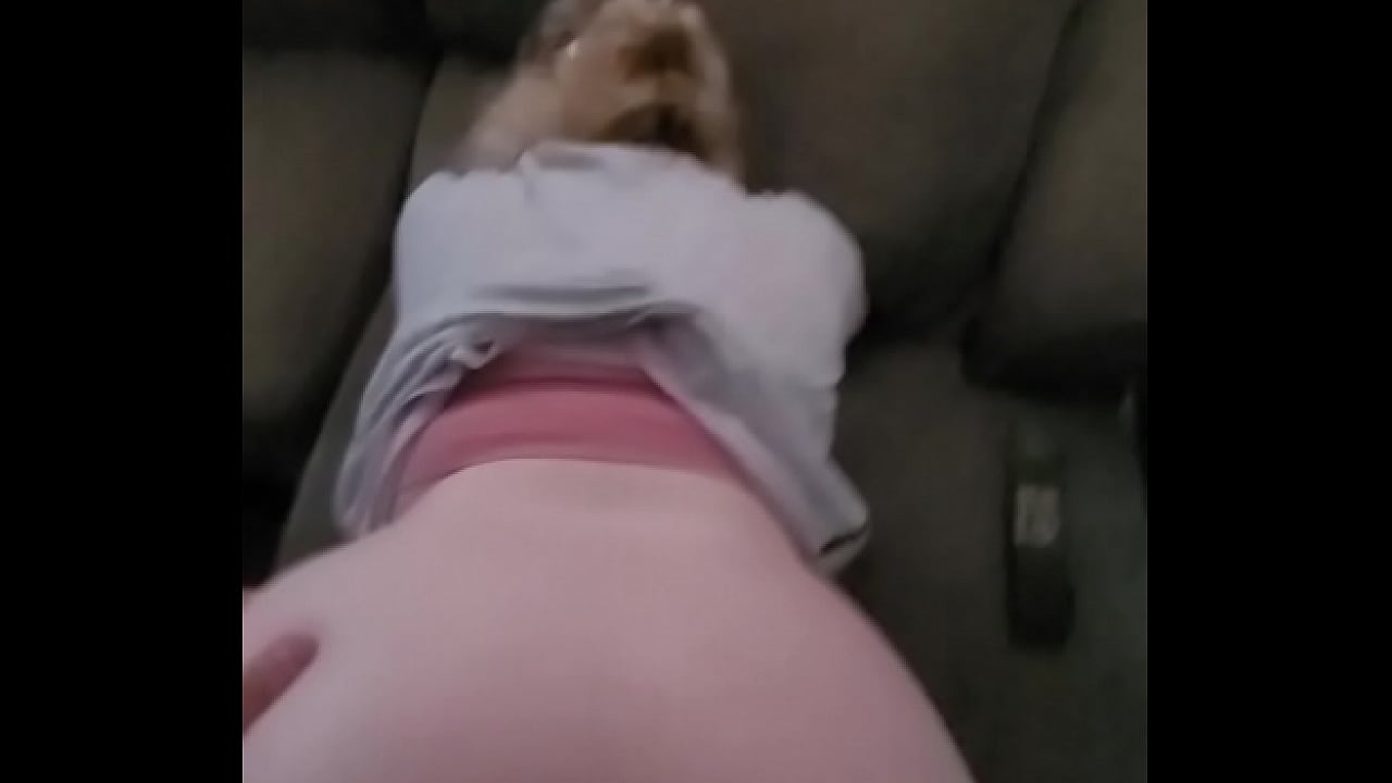 Pawg betting the Latino Dick