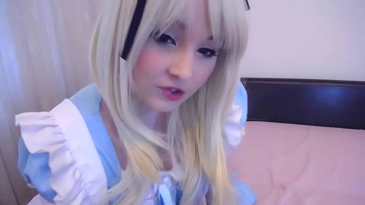 Alice in Wonderland nice pussy masturbation