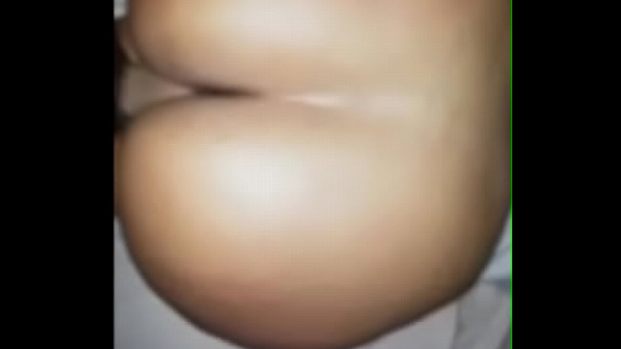 18 year old teen with huge ass takes fat cock, gets down