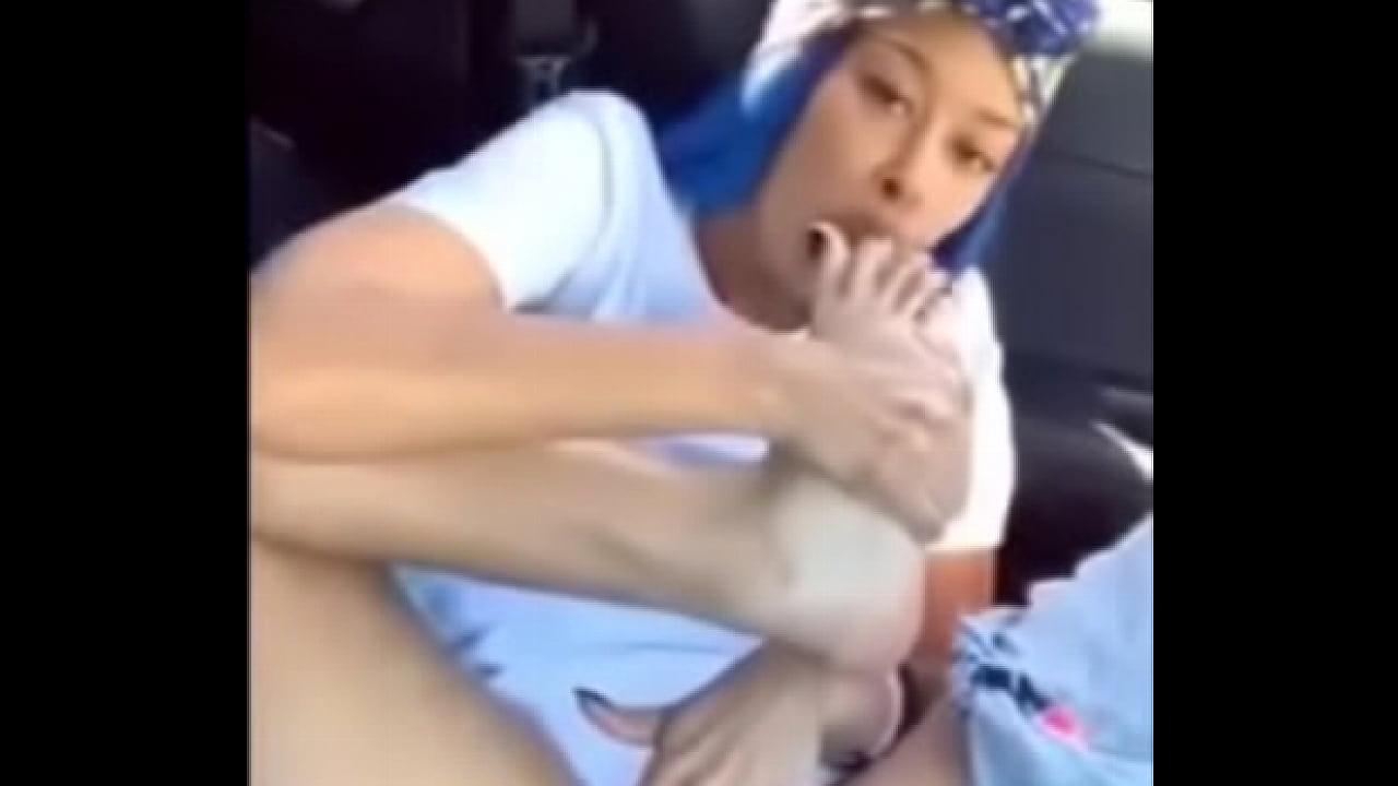 Teen in car playing with her pussy