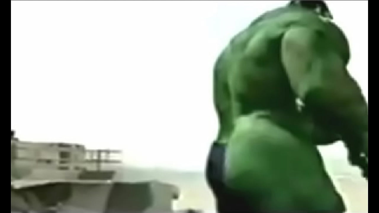 The Giant Hulk Got CAKEZ