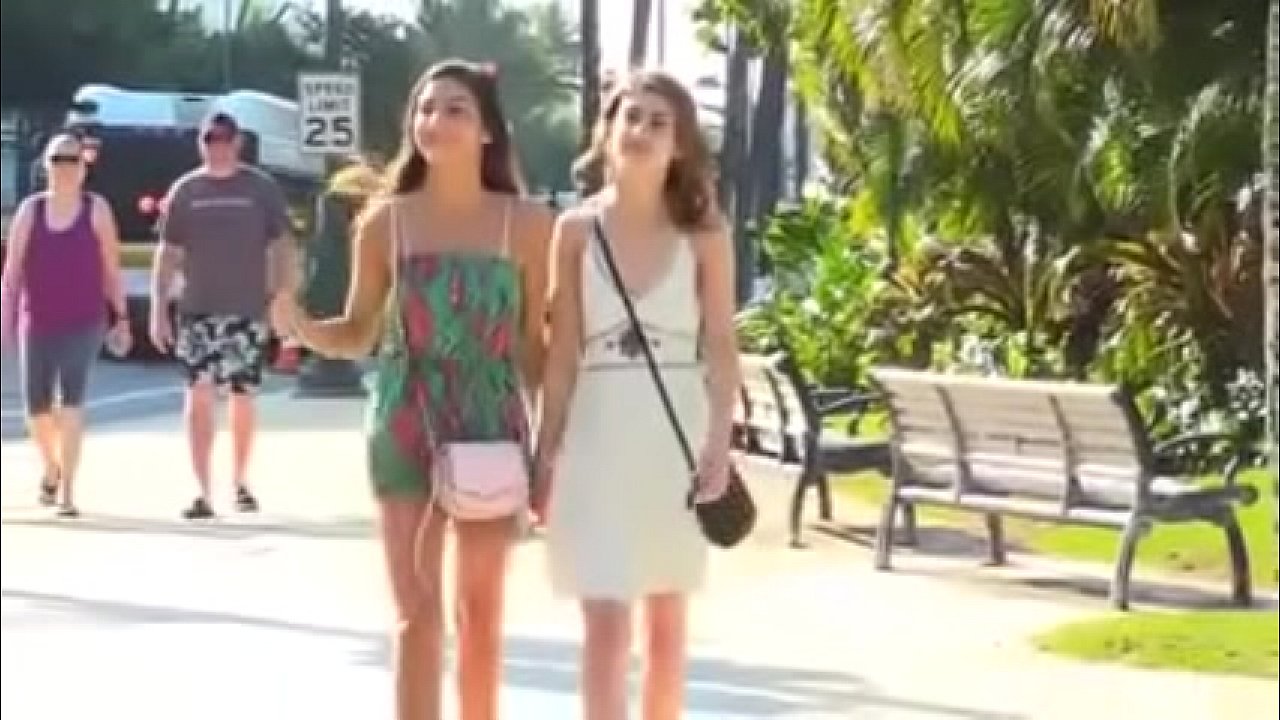 Lesbians in Hawaii