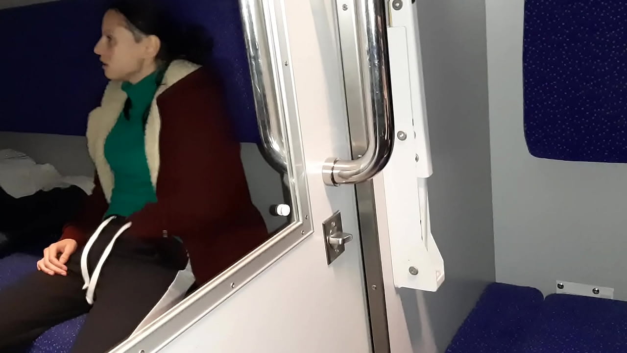 I and a random stranger have an orgasm on a train