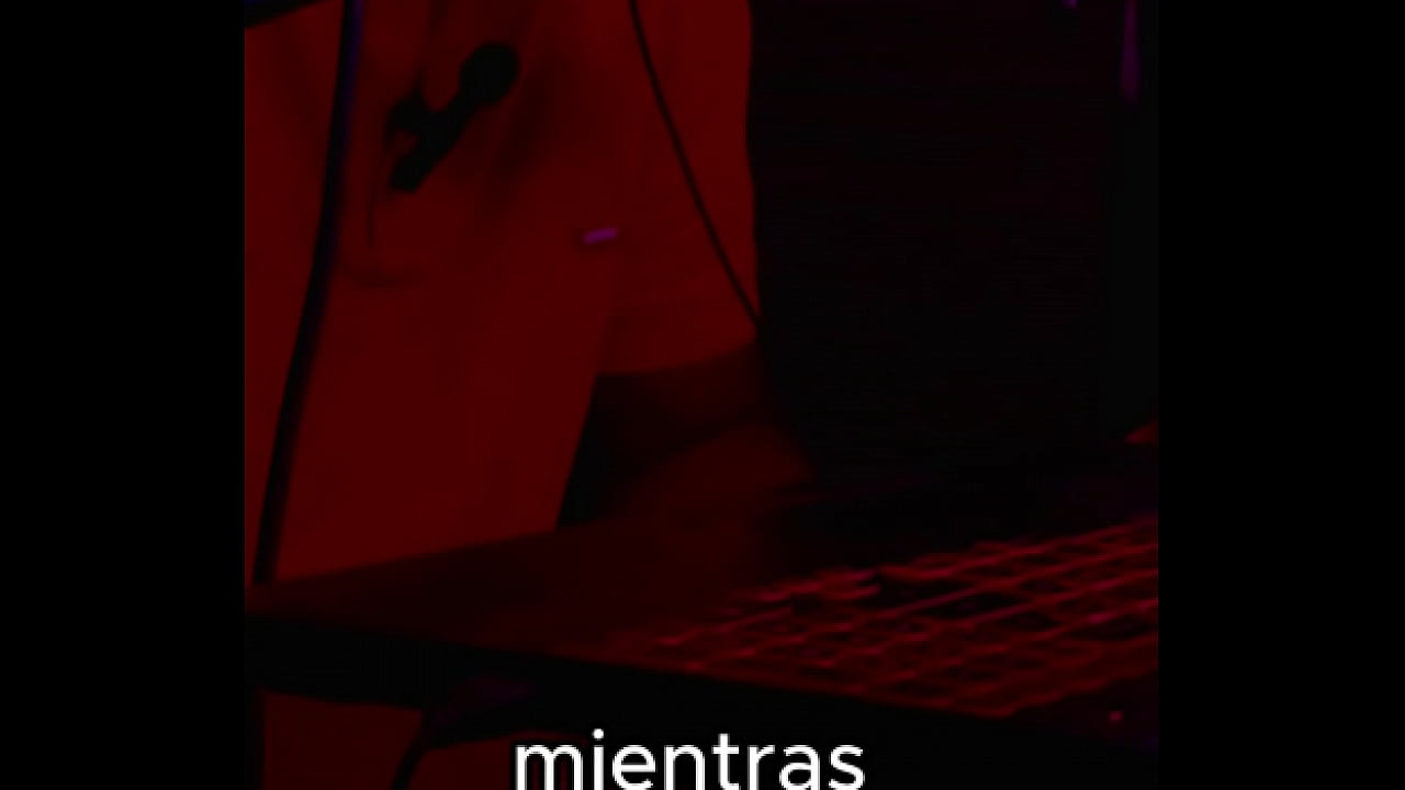 Una historia de Gemidos que no se detienen - El Relator - RelatoErótico en Español