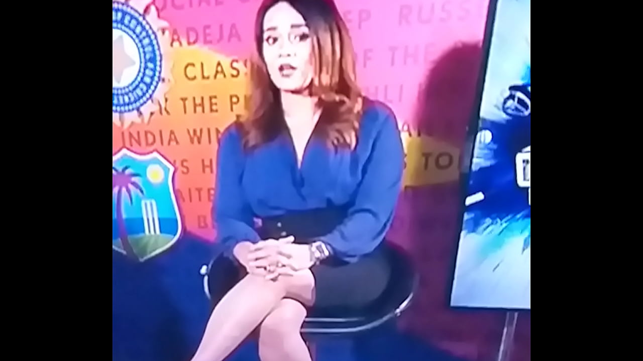 MAYANTI LANGER SEX BOMB SEXY LEGS