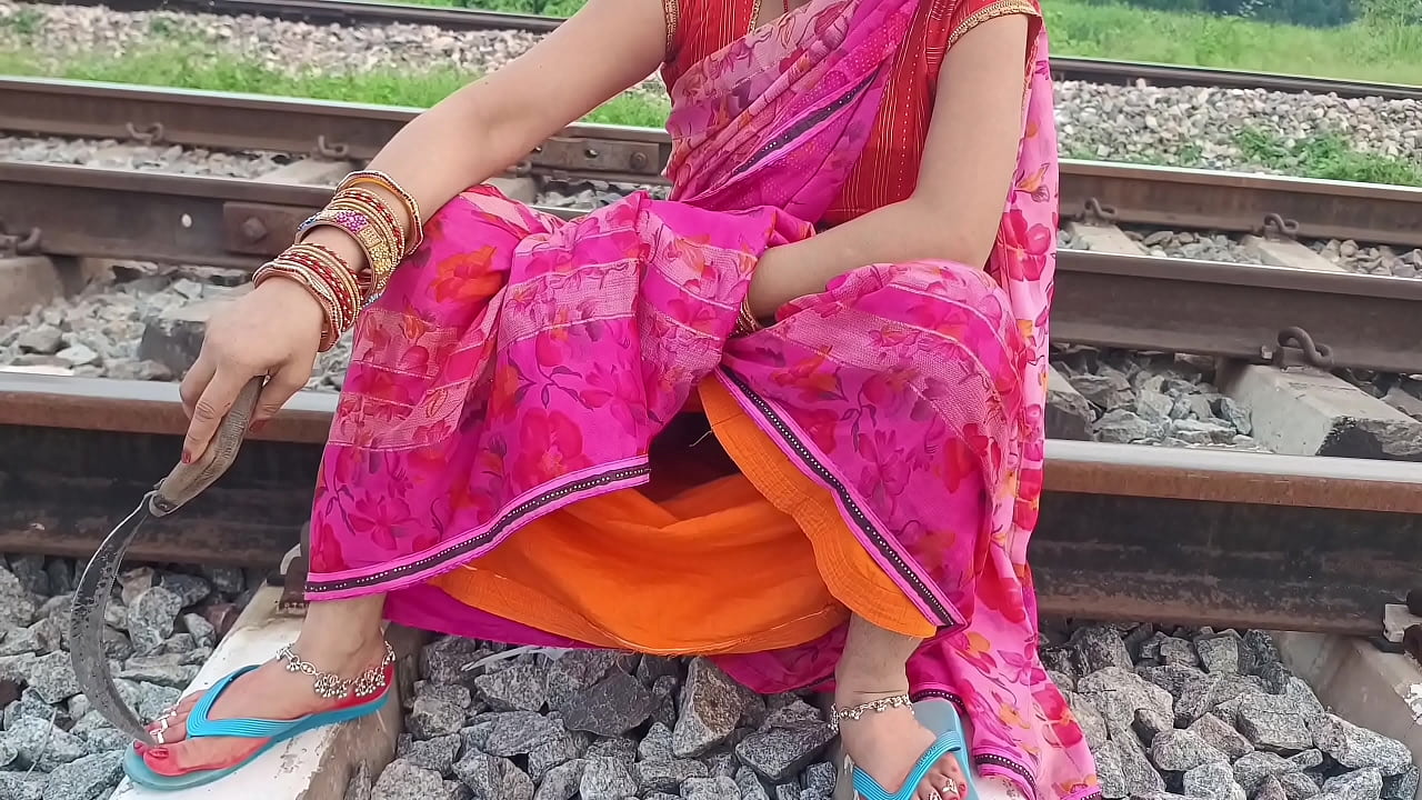 Indian beautyful bhabhi outdoor sex Hindi