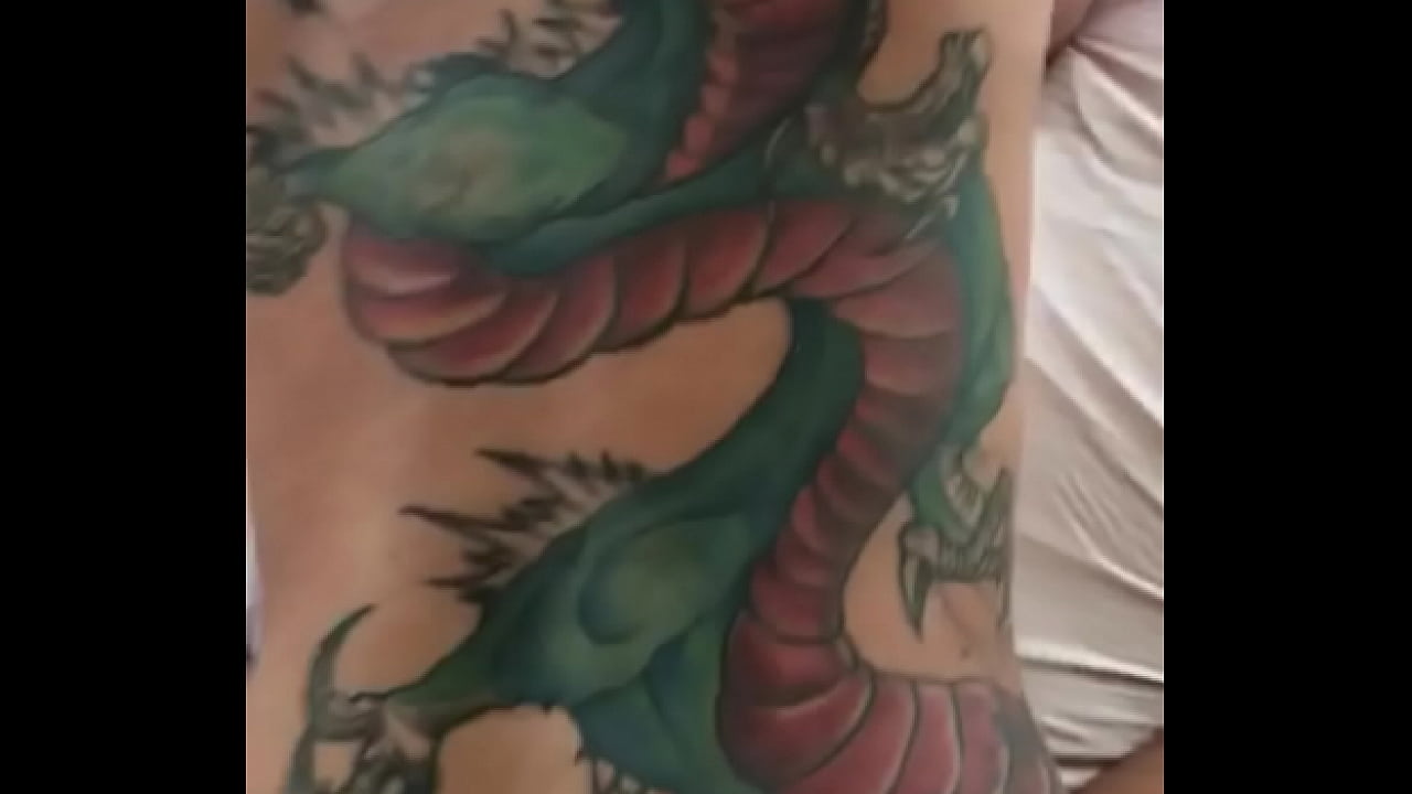 Fudendo tatuado