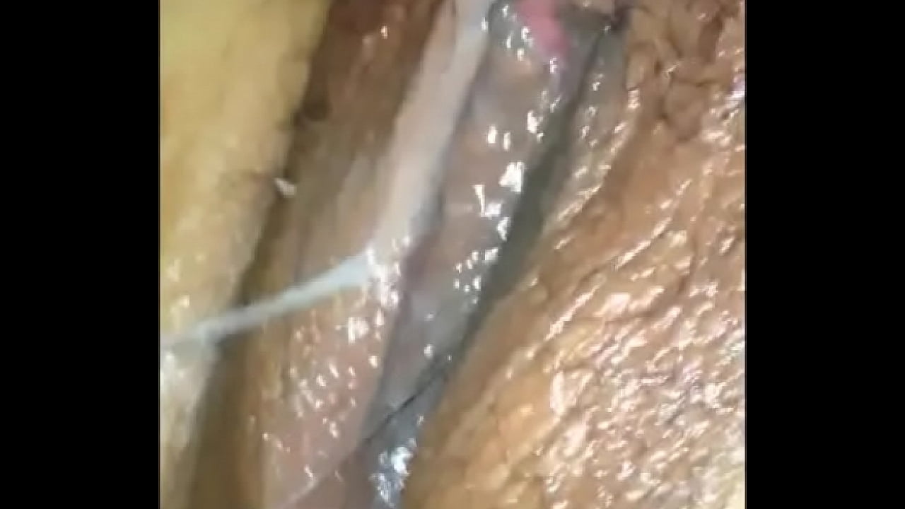 Dripping hairy vagina being eaten