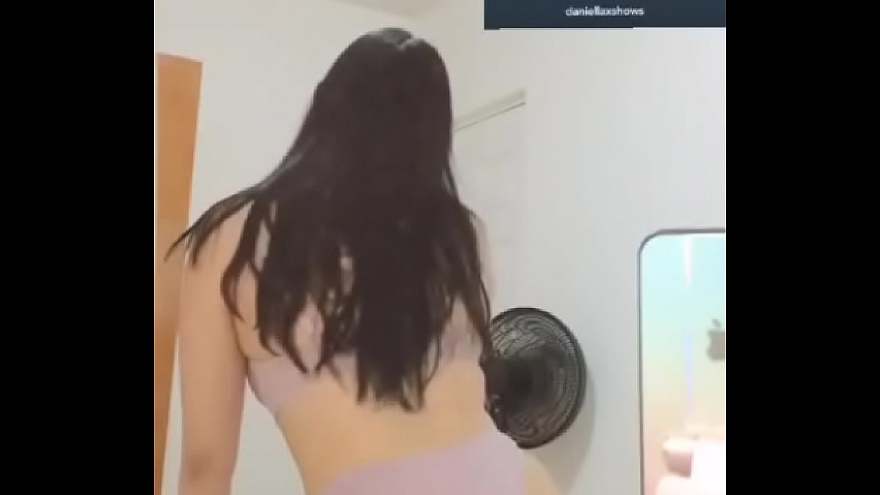 SC daniellaxshows menea el culo para ti | Dani dances in the mirror Sexy