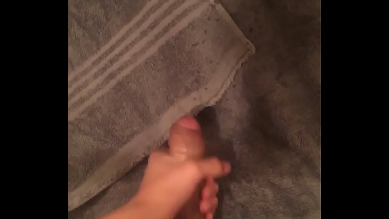 HUGE s. CUMSHOT