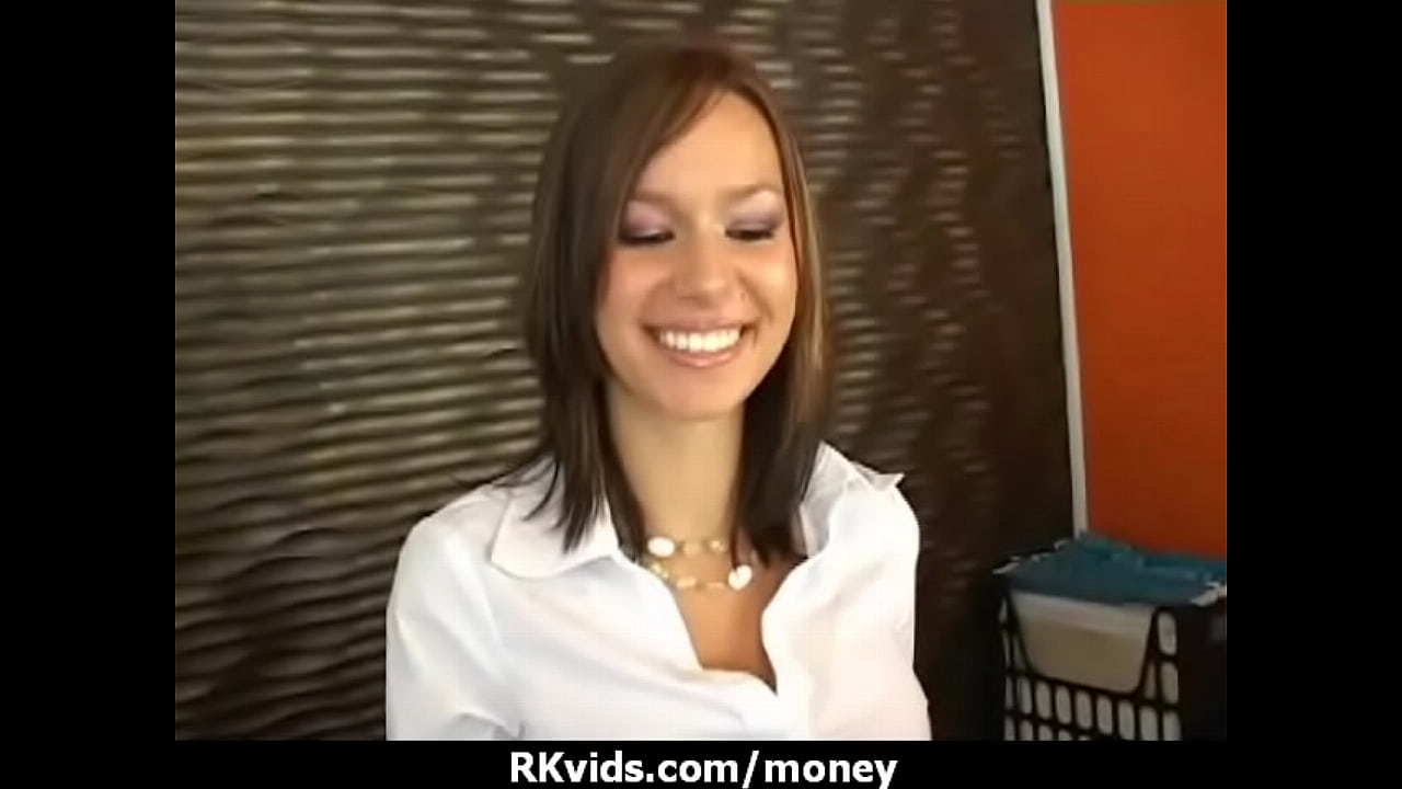 Amateur Chick Takes Money For A Fuck 21