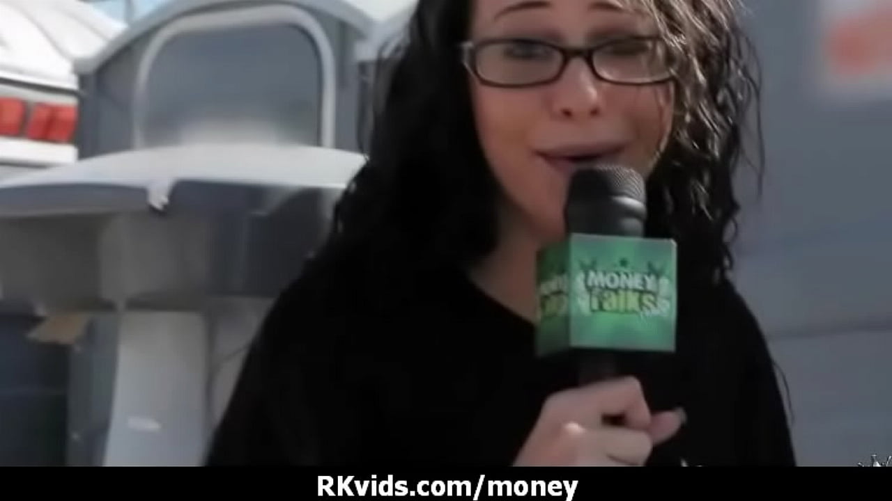 Amateur Chick Takes Money For A Fuck 7