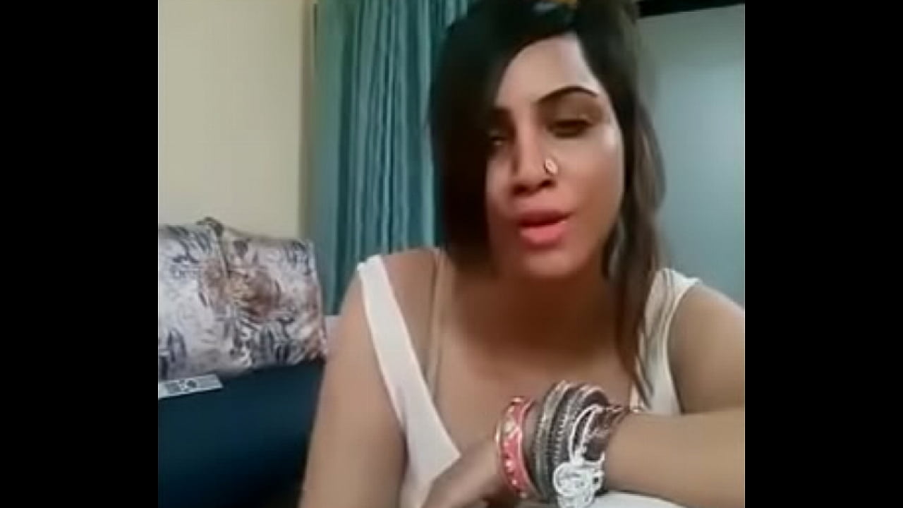 hot indian babe dance for webcam