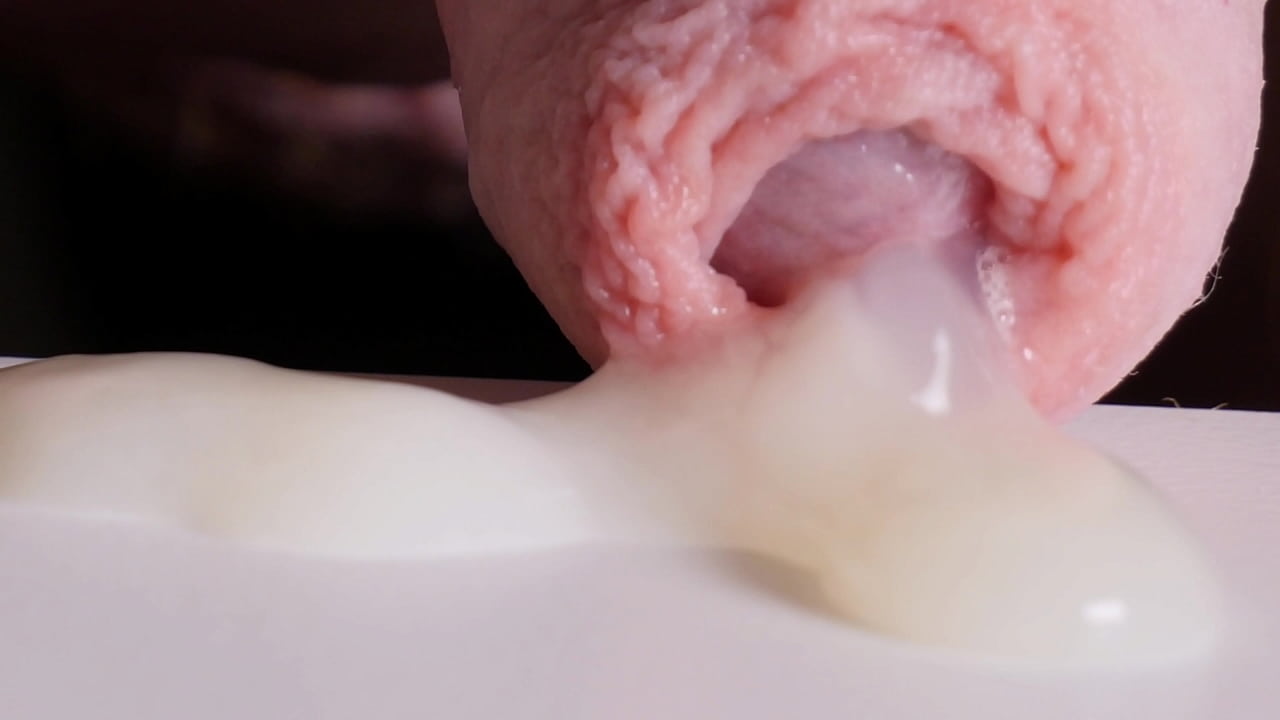 Swallowing Creamy Cumshot