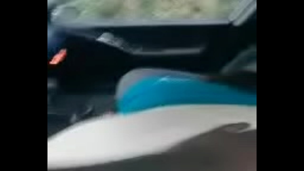 Slur fucks in car