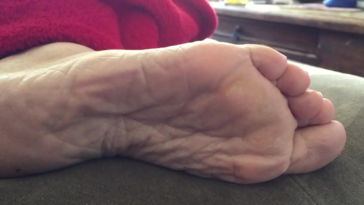 Carmen sexy wrinkled soles 2