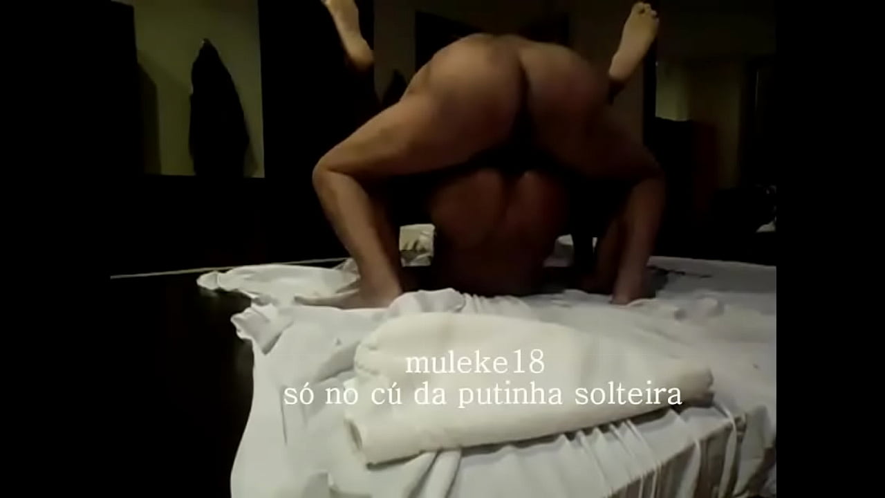 socando forte no cú da putinha solteira- muleke18 - sexlog