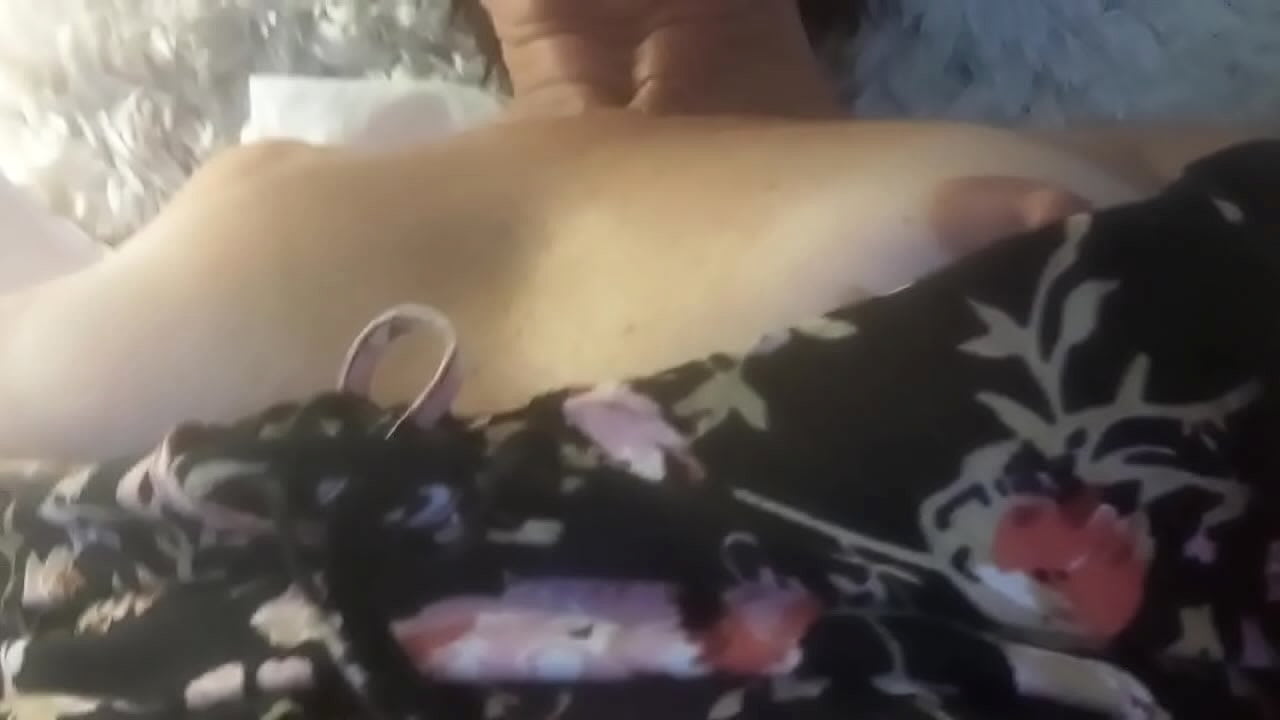 Tiny mature gilf with big clit masturbating