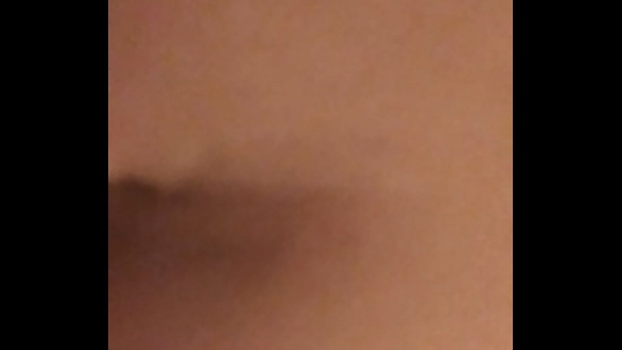 Finger-Fucking Sexy White WomanGets Anal