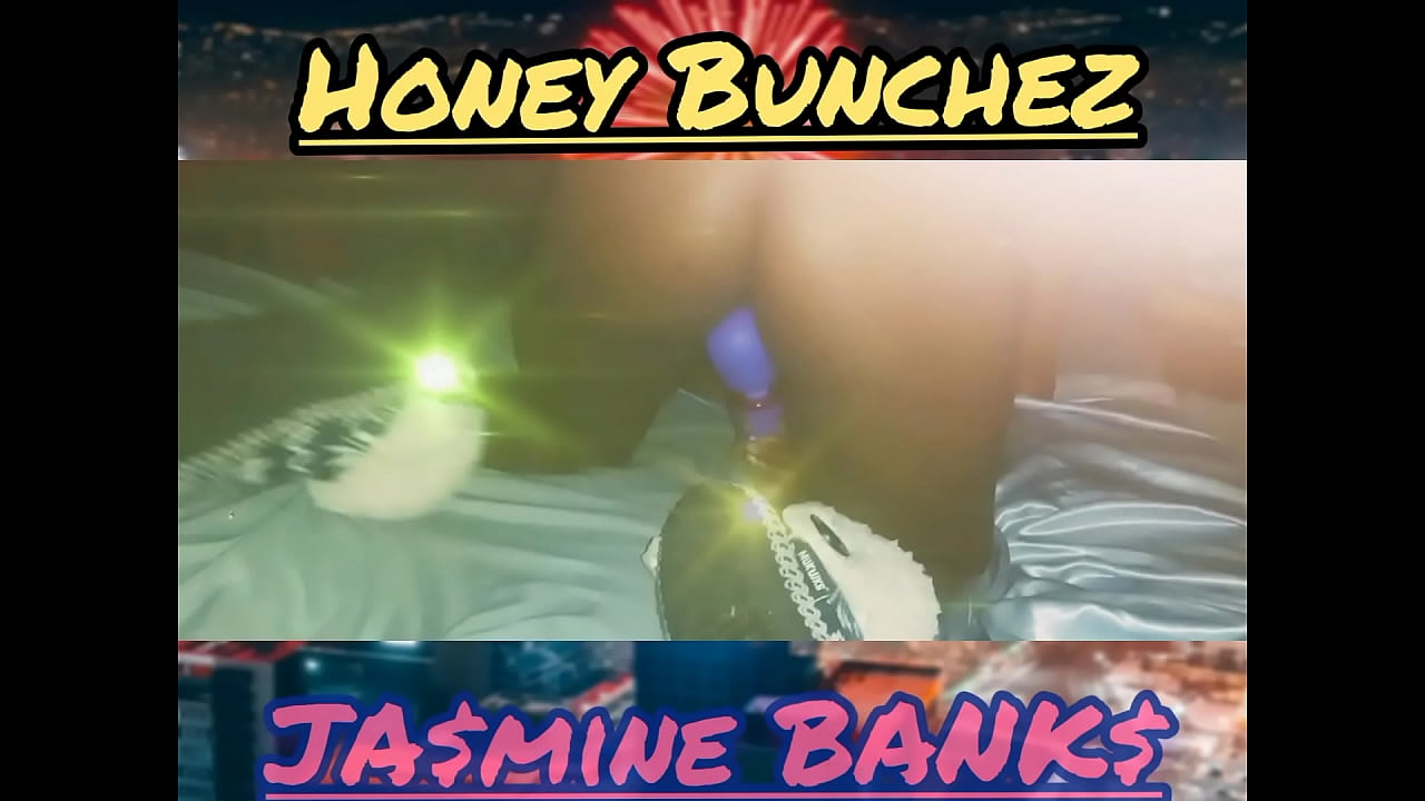 Honey Bunche gets PUSSY ATE