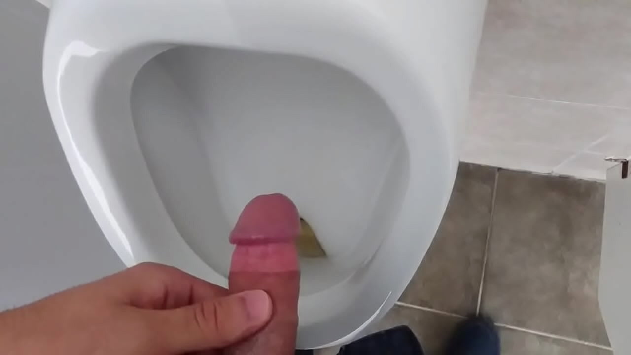 turkish teen public urinal pissing