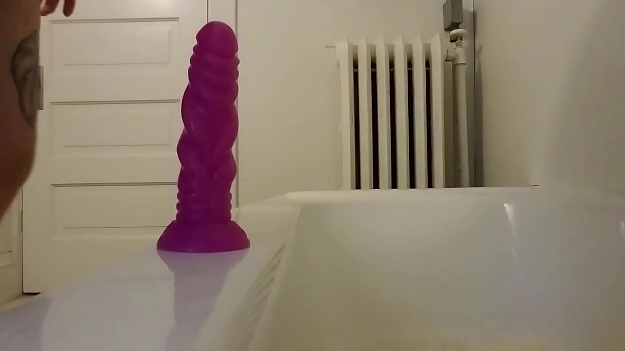 Testing my twist cock