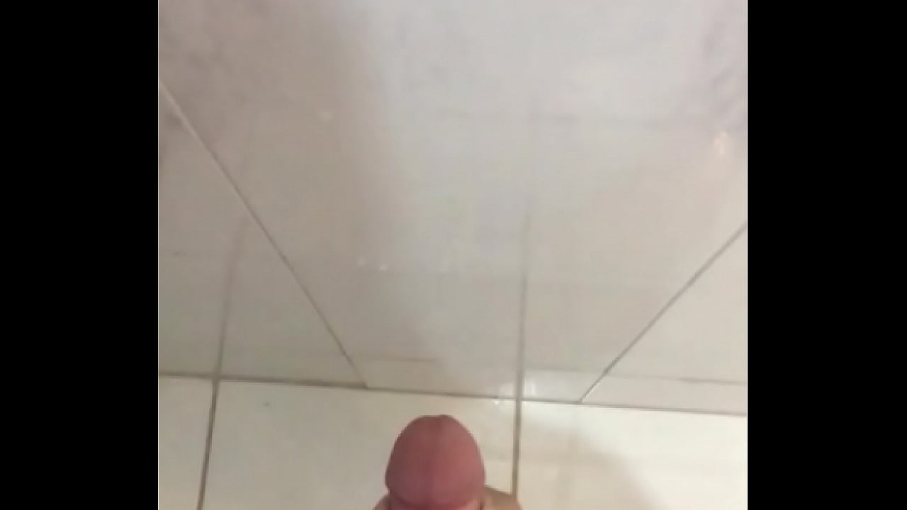 Punheta gozada em camera lenta. Cumshot slow motion.