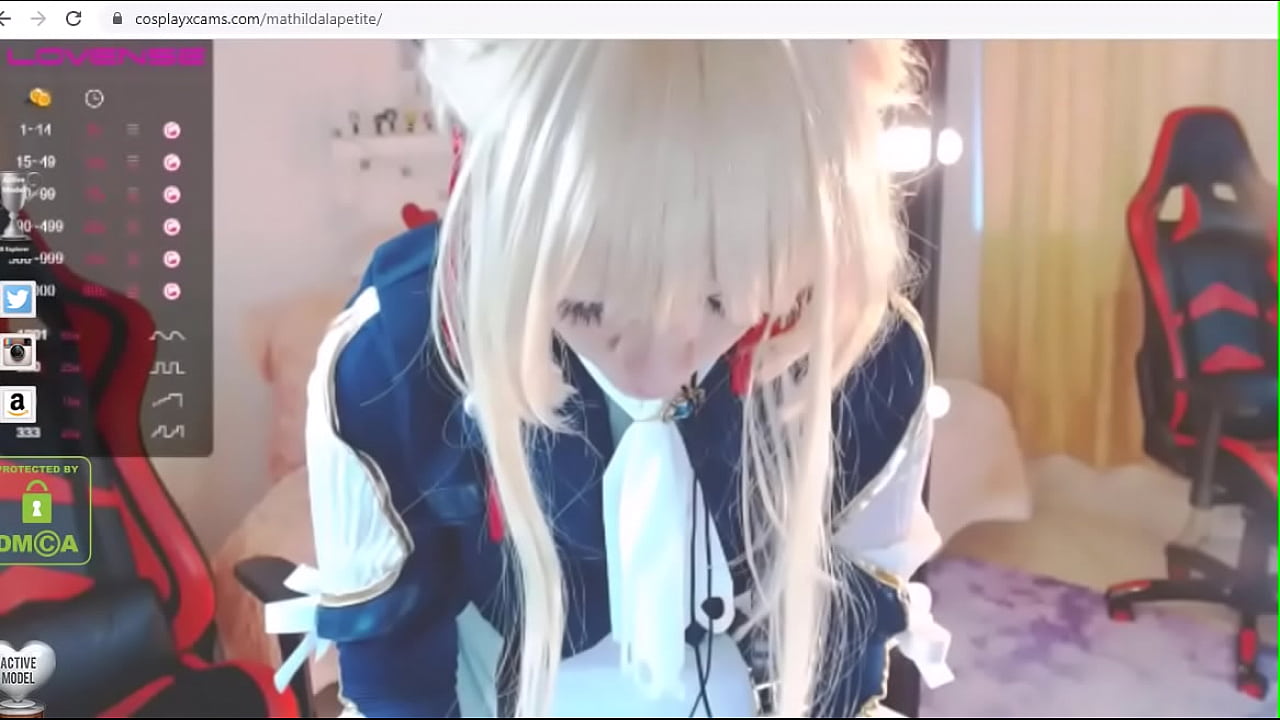 hentai performs on cam