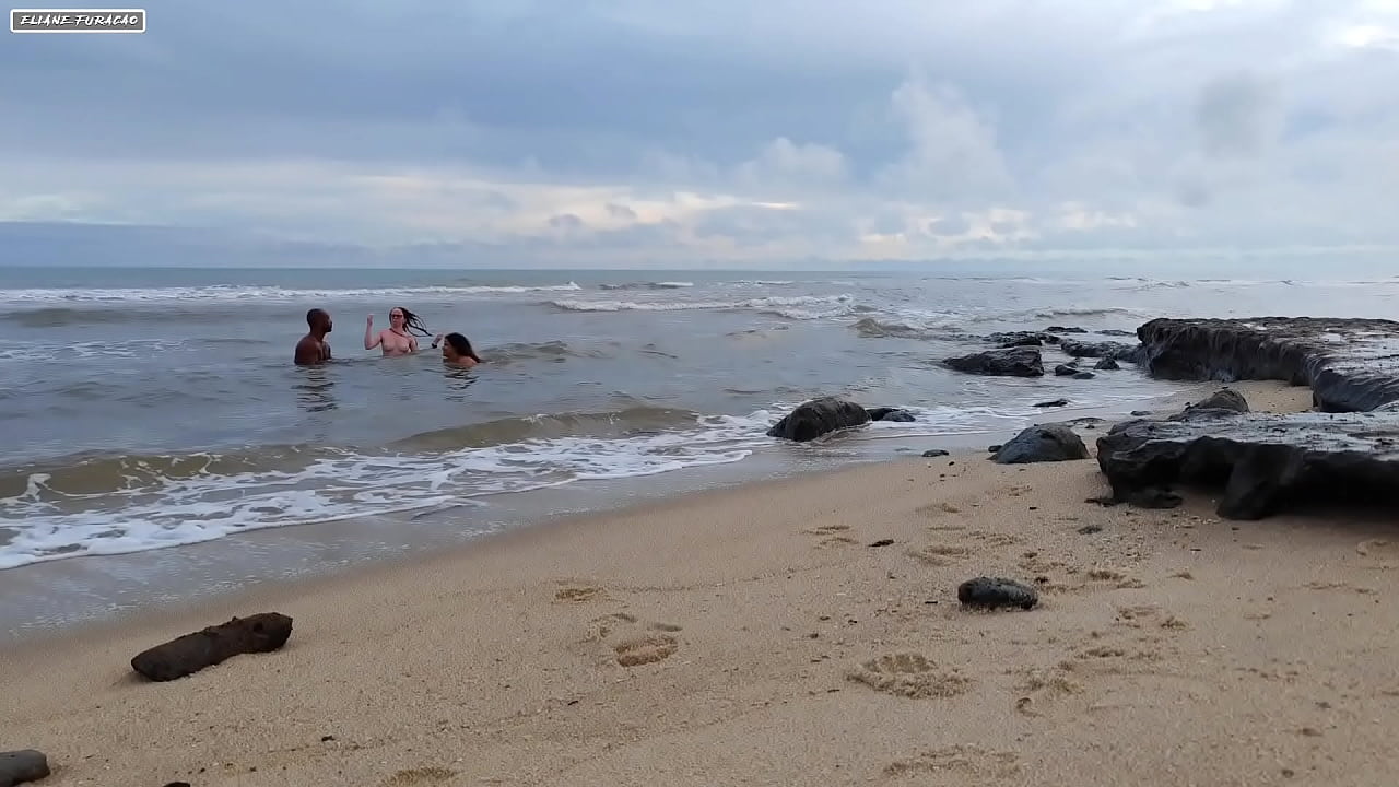 TREPANDO COM DUAS E BONTANDO PRAR MAMAR MEU GOZO