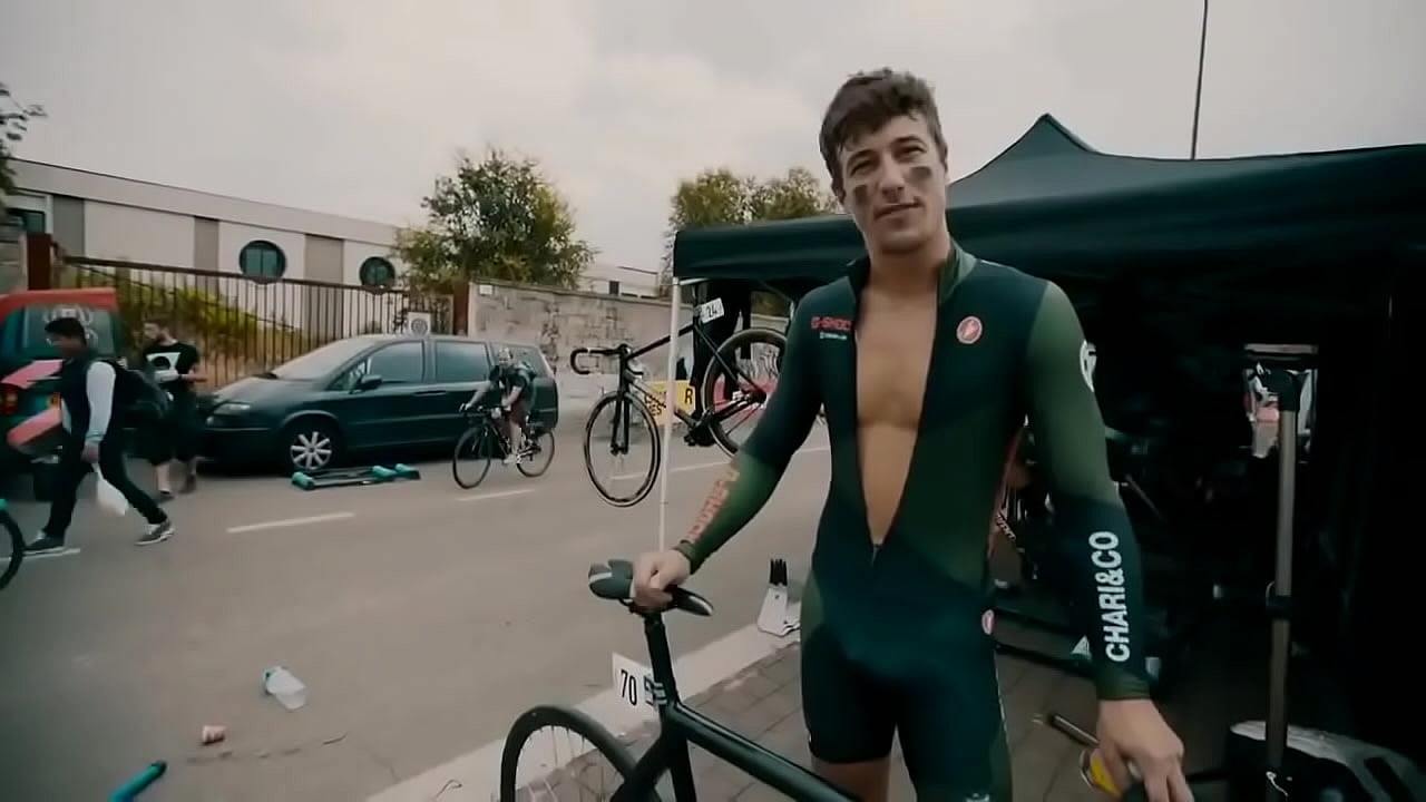 Cyclist With a Great Dick