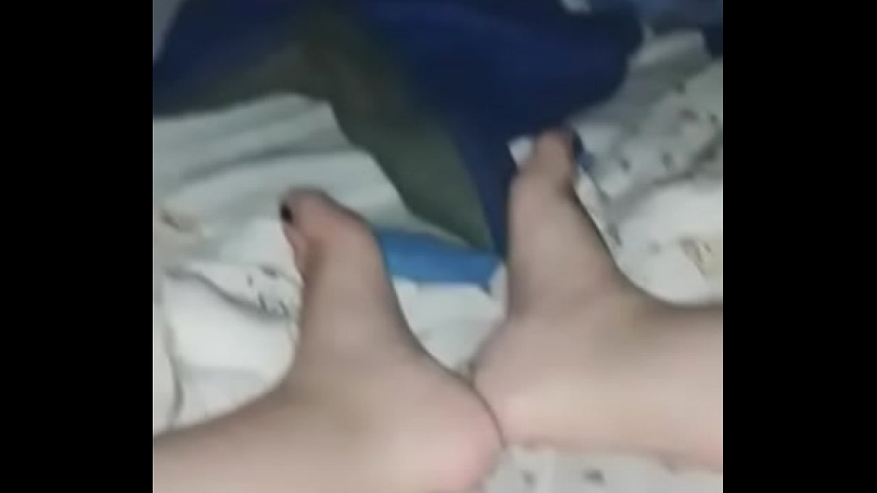 masturbation girlfriend feet