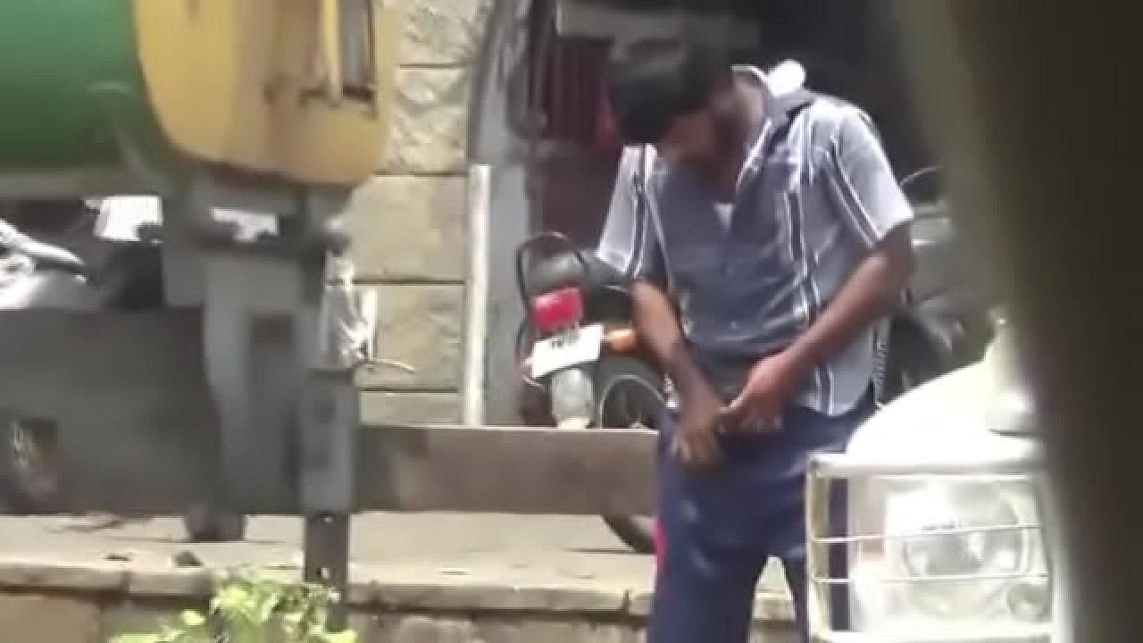 Tamil cock pissing