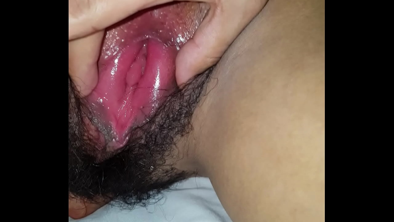 Me saboreo el delicioso culo de mi novia escansa