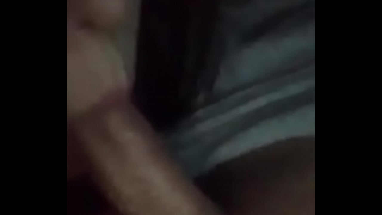 Loves sucking cock