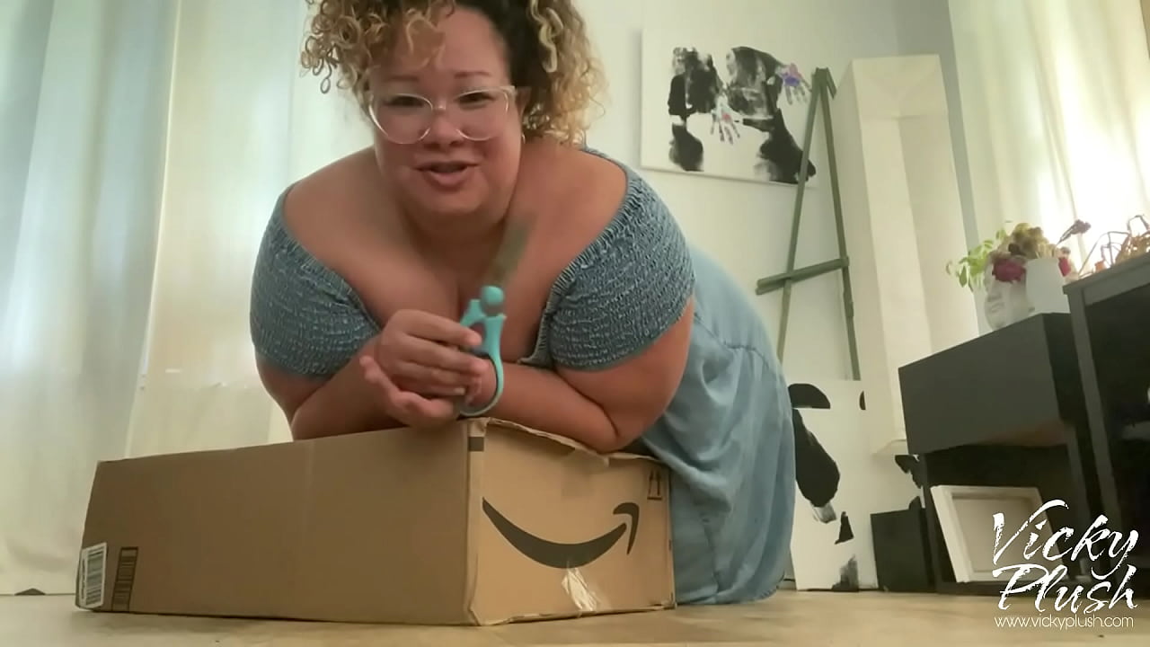 Unboxing and getting naughty with my new black male torso