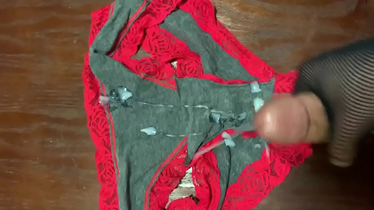 Cumming on dirty panties