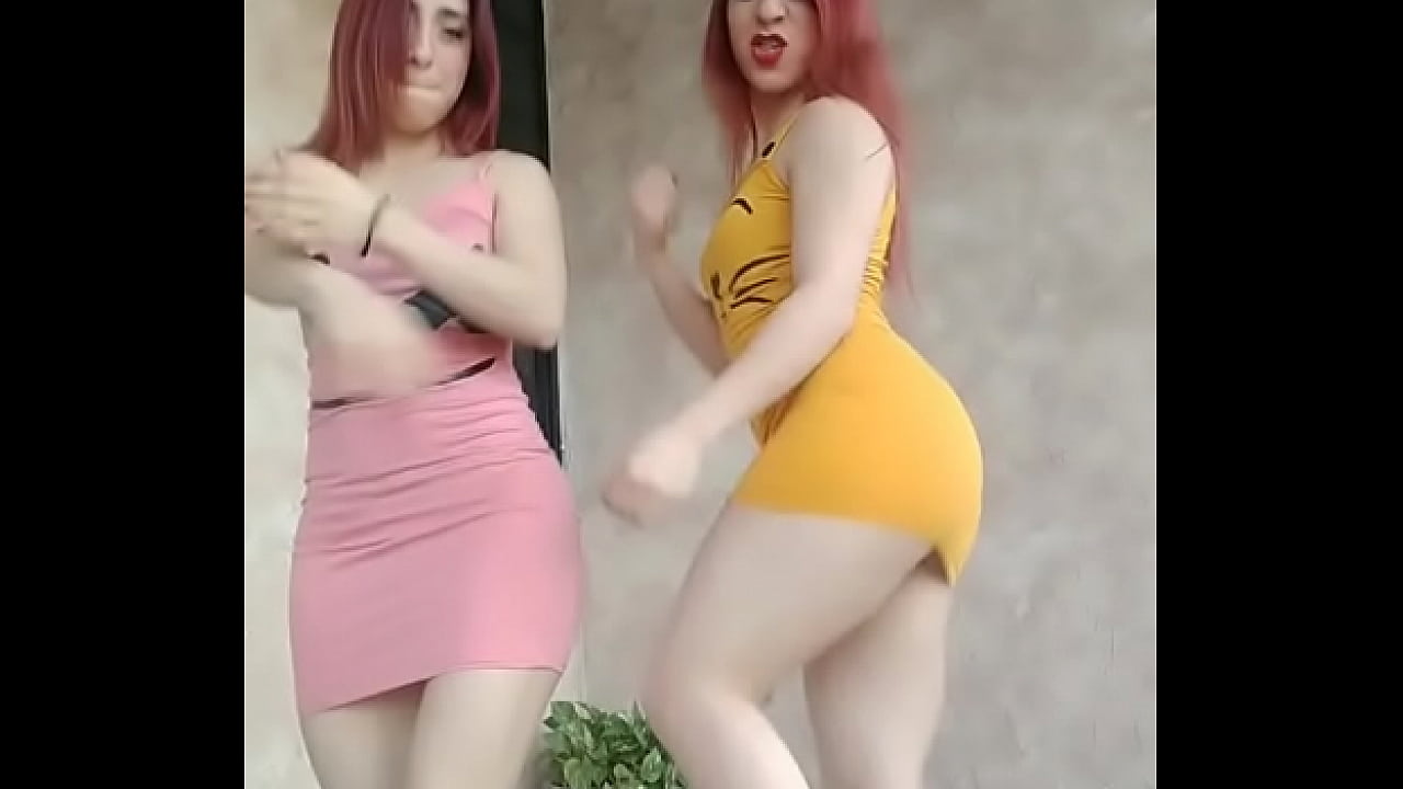 Sexy baile nenas