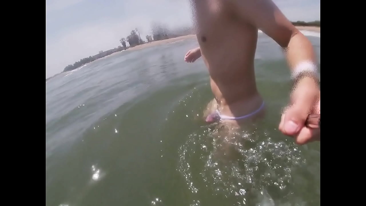 Beach people freak out when I get wet in shorts and thongs in the sea