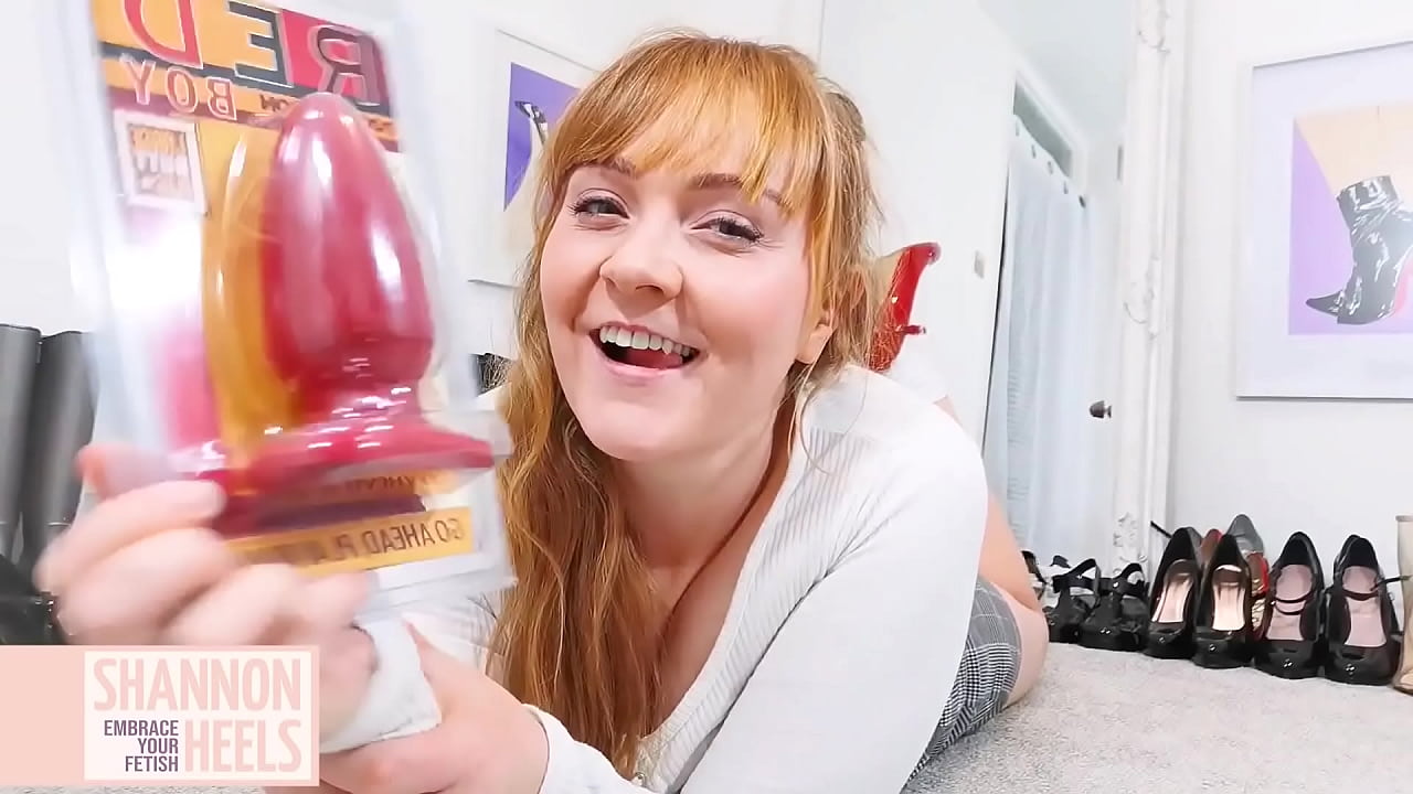 Unboxing my HUGE ASSPLUG and Opening My Tight Butthole - Shannon Huxley