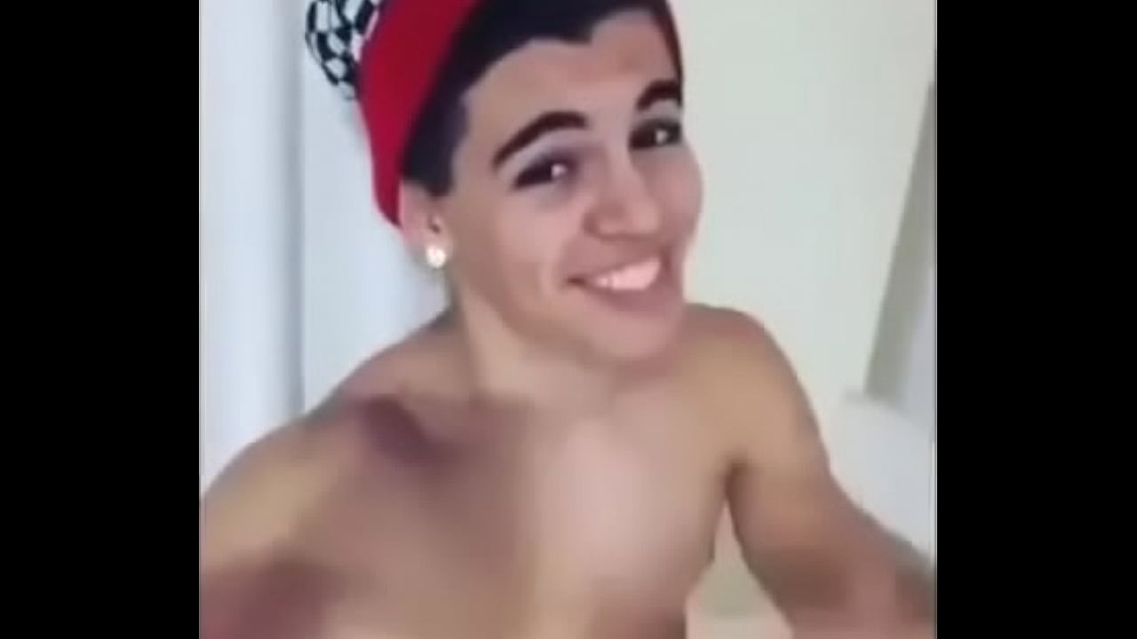 MC Biel provocando