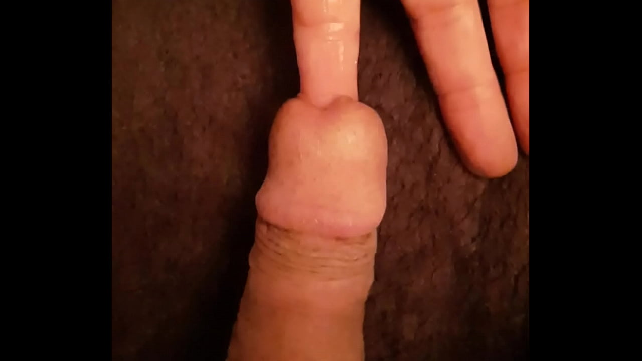 finger inside peehole