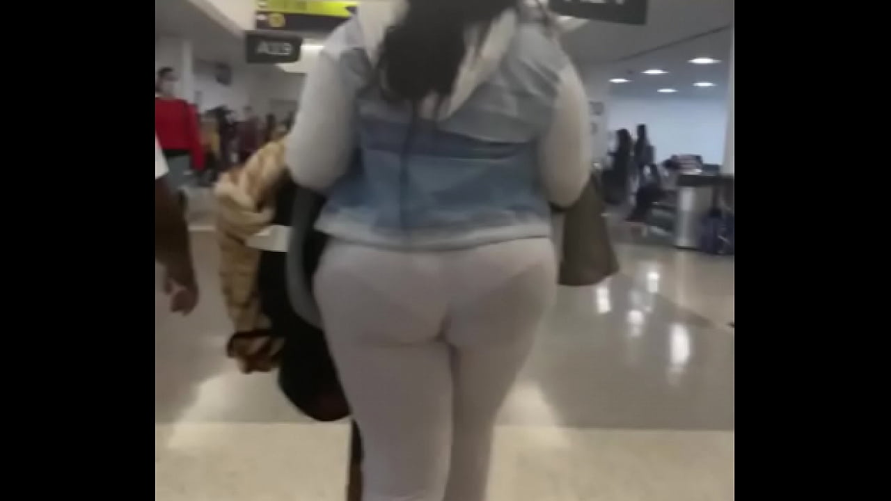 Vpl panties candid at airport