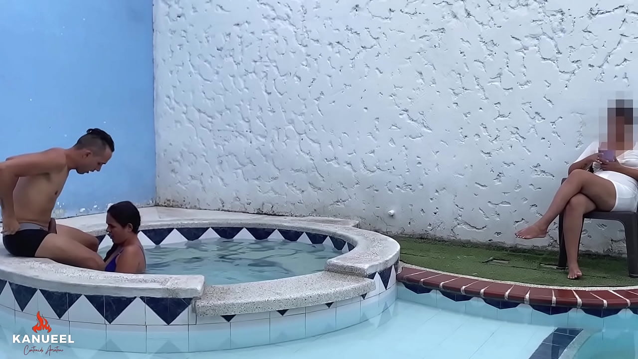 FUCK A STRANGER IN FRONT OF THE POOL ATTENDANT, HOW RICH FEELS BEING WATCHED WHILE FUCKING - VOYEUR