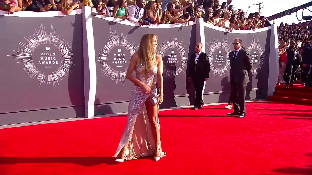 JLo Red Carpet Hot