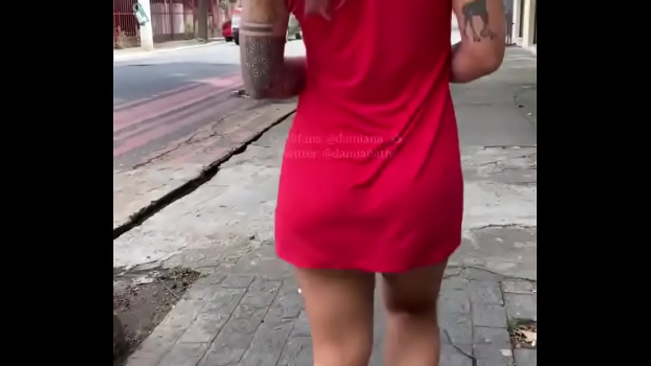 Você também andam combinando ? Vestido vermelho calcinha tb ️