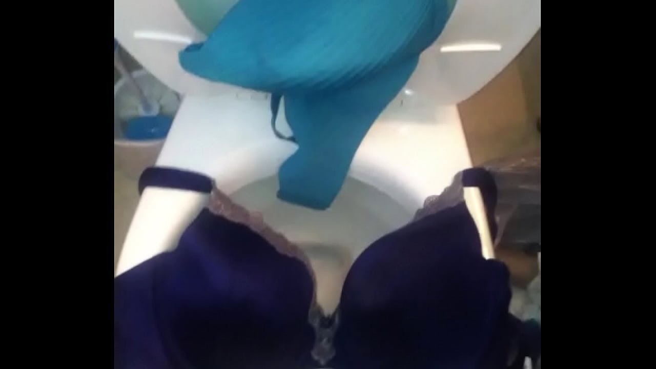 Step Sister 40DD Bras gets it