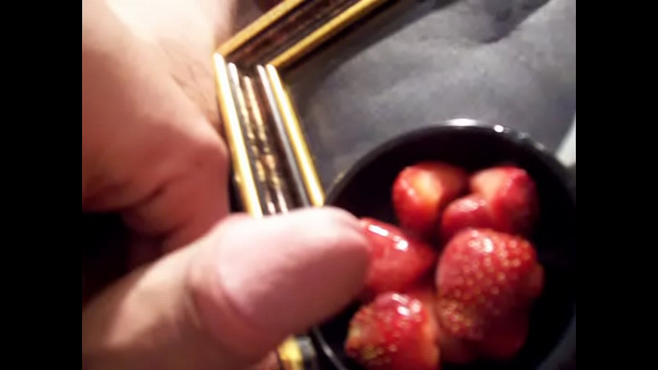 STRAWBERRY GLAZING.MOV