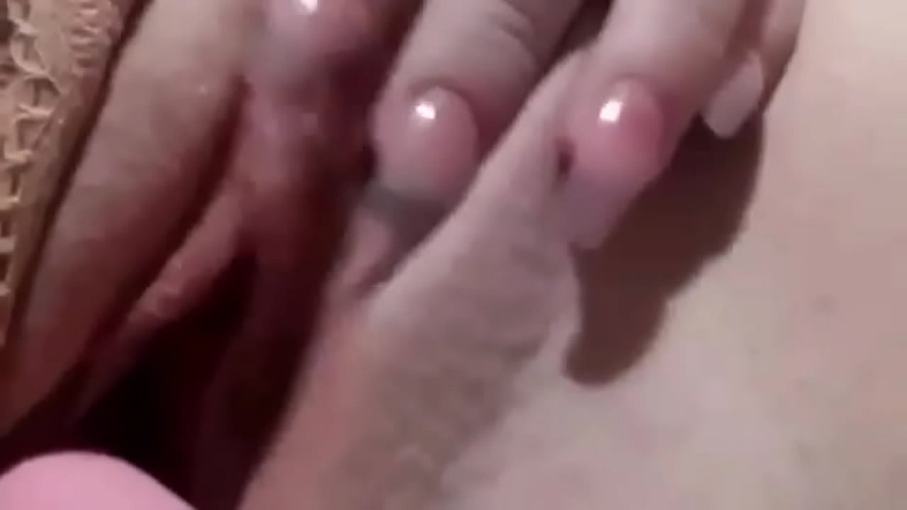 Pussy rubbing